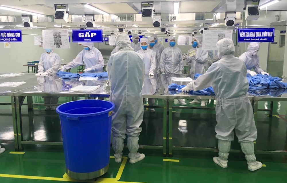 Làm sạch trang phục phòng sạch